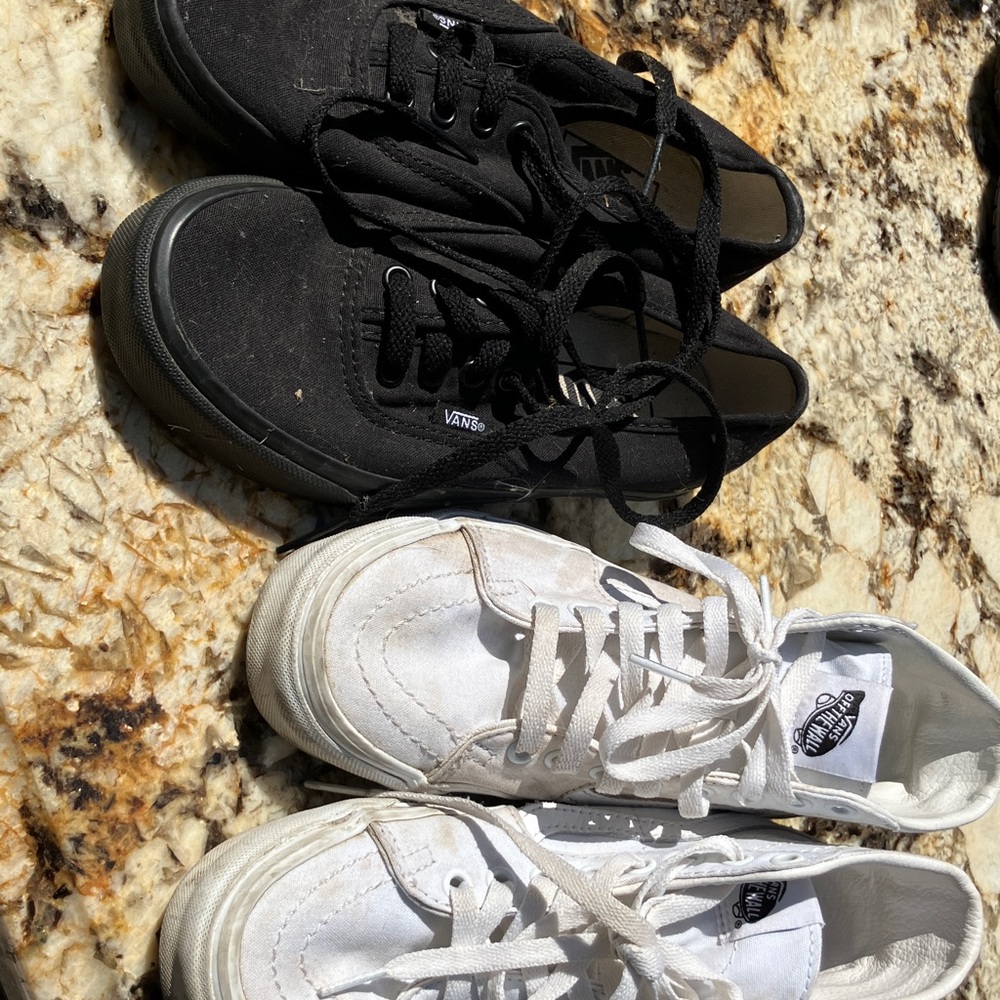 Vans Classic White High-Tops black low tops